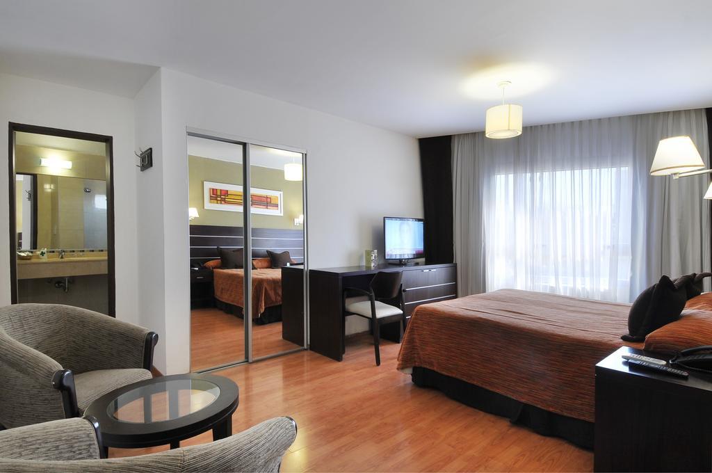 Los Sauces Hotel & Spa วิญาการ์ลอสปาซ ภายนอก รูปภาพ