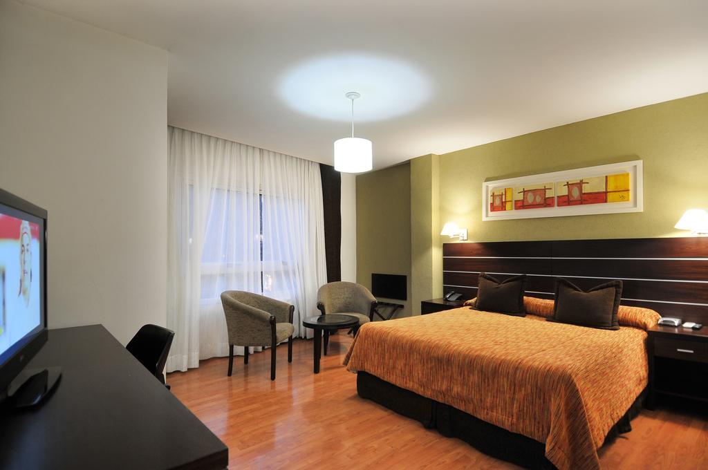 Los Sauces Hotel & Spa วิญาการ์ลอสปาซ ภายนอก รูปภาพ